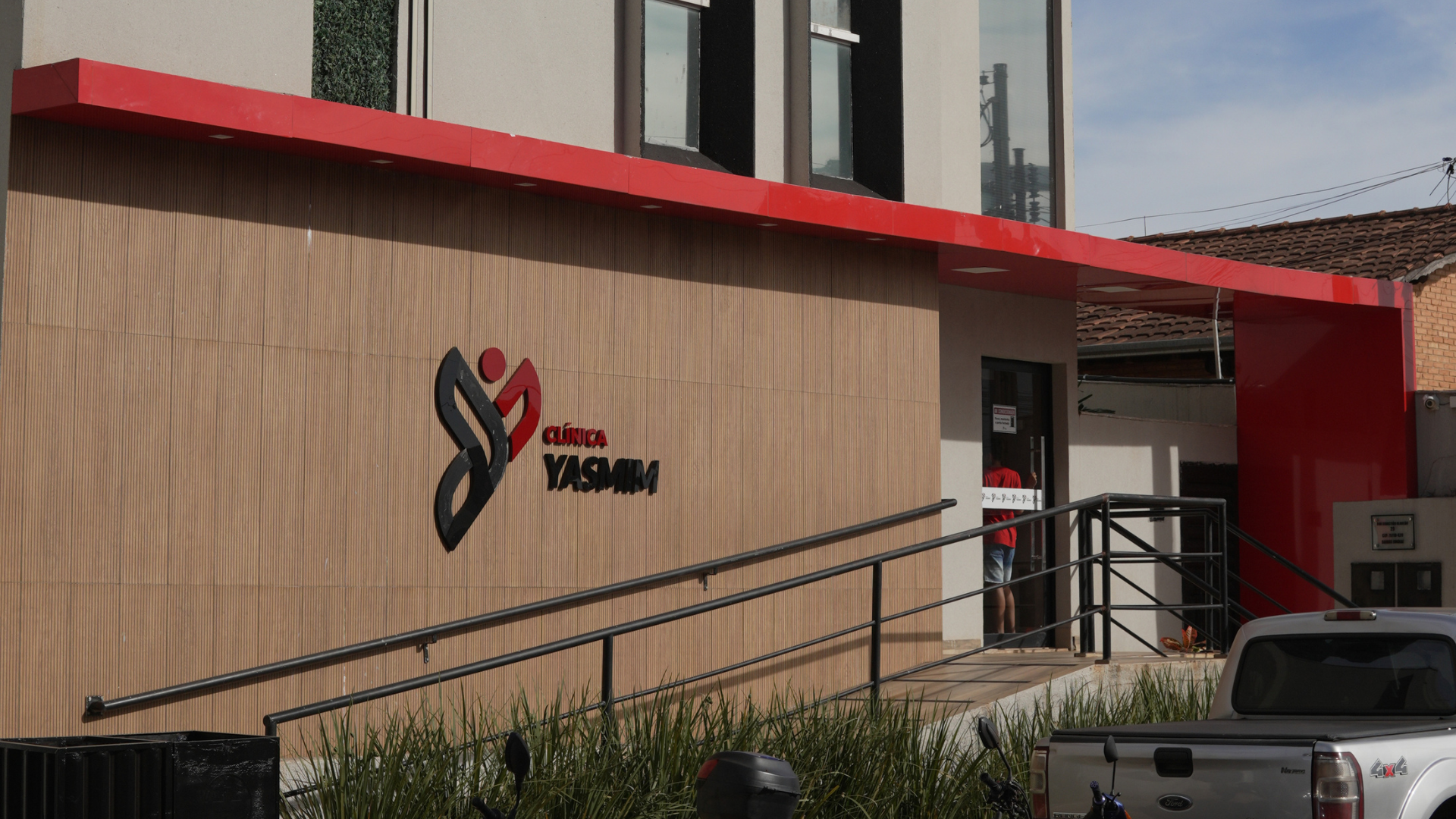 Fachada da Clínica Yasmim, especialista em ultrassom em Anápolis